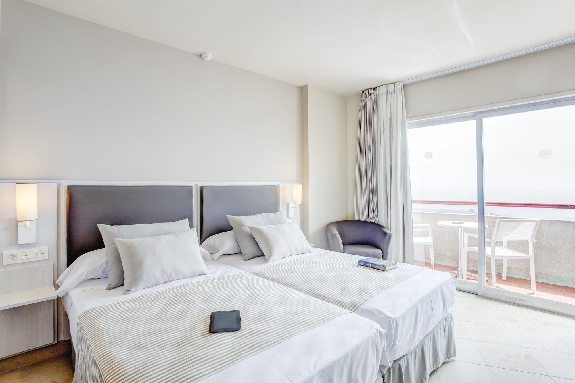 Hotel El Puerto By Pierre Vacances Фуэнхирола Экстерьер фото