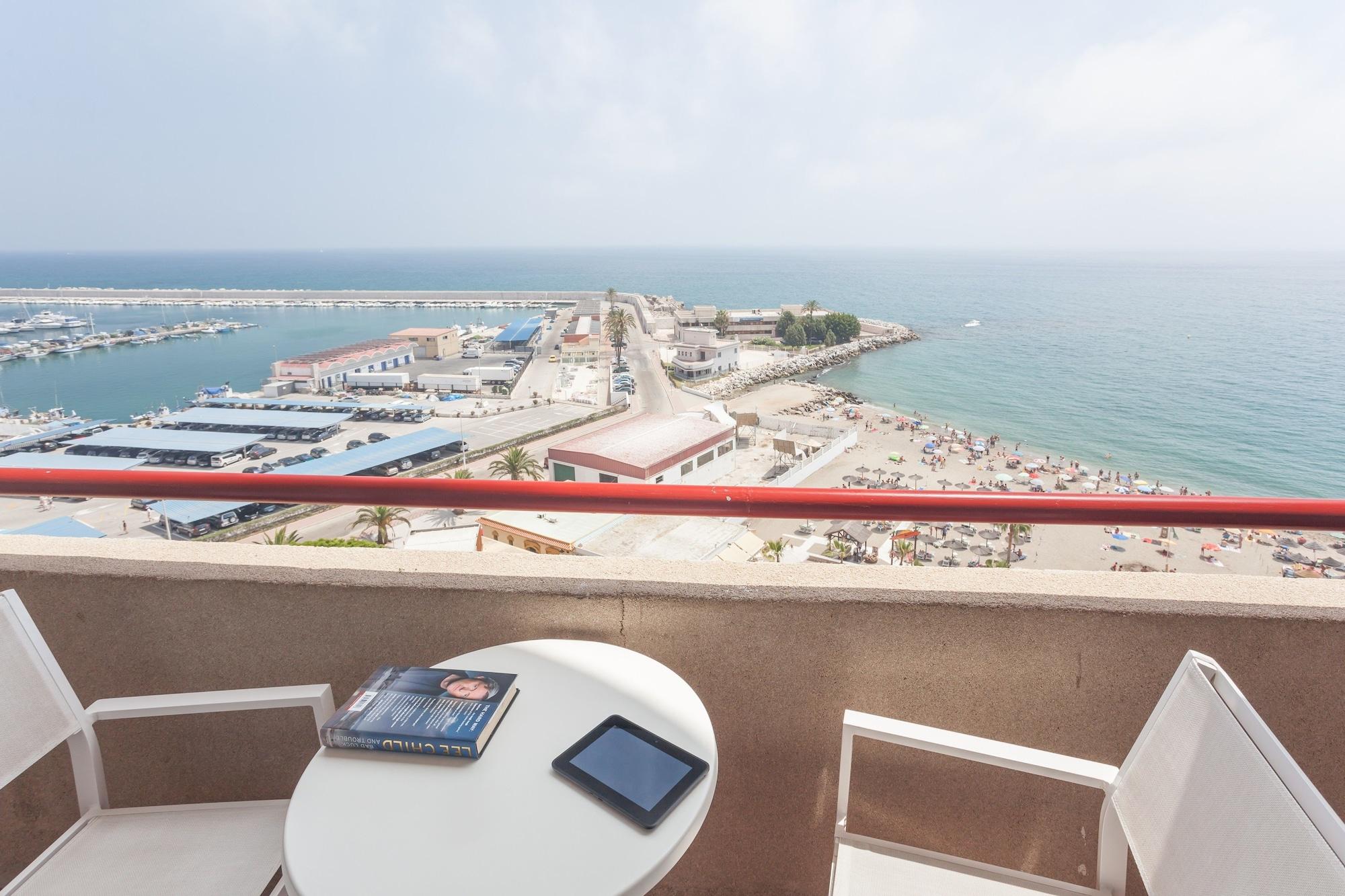 Hotel El Puerto By Pierre Vacances Фуэнхирола Экстерьер фото